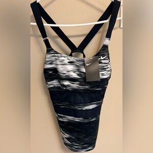 NWT Nike women’s Black and White Swim Top Sz L